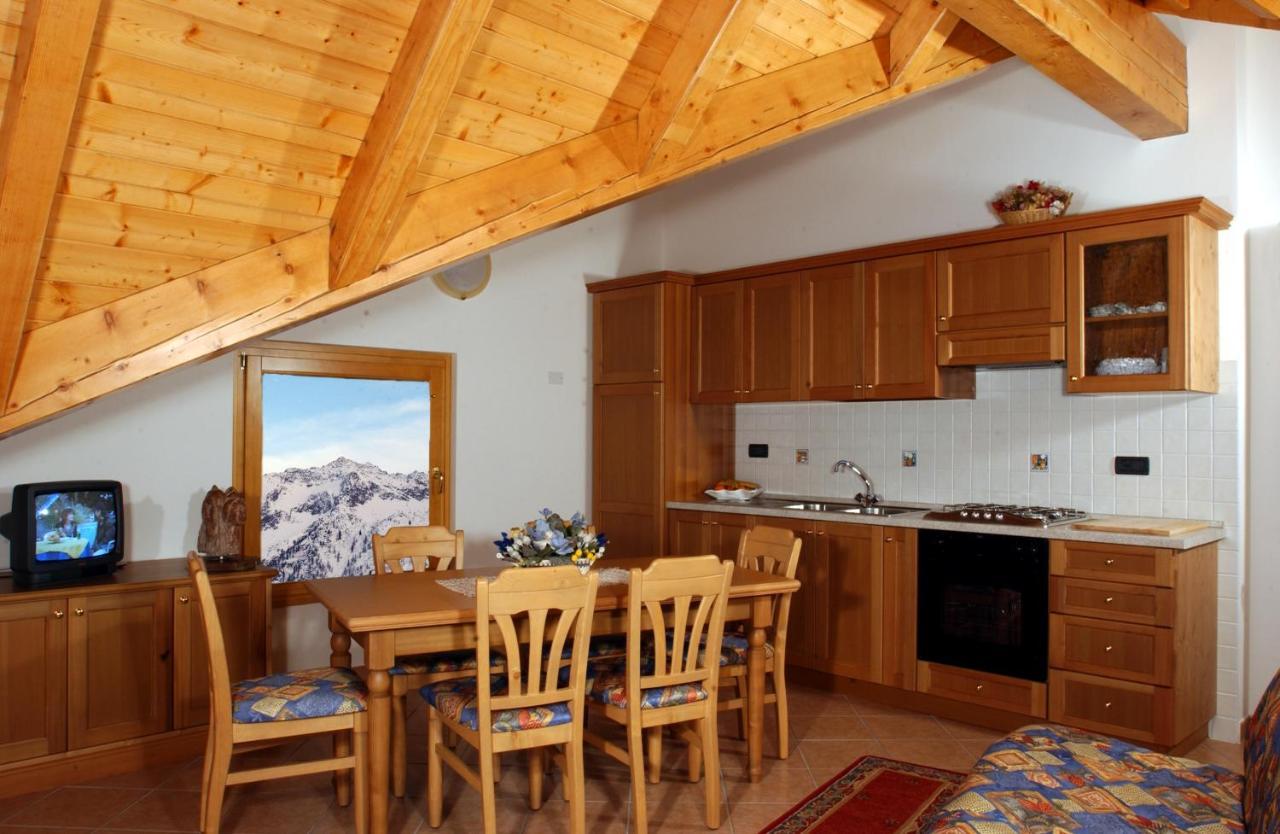 Residence Hotel Anna Passo del Tonale Esterno foto